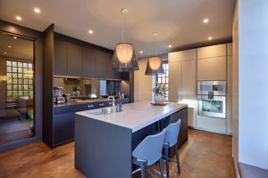 Photo 21- click for photo gallery